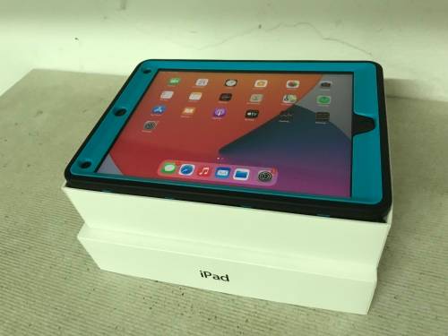 BOXED  APPLE IPAD 6TH GENERATION|A1430|WIFI & CELLULAR|64 GB|BACK|MR7F2HC/A|USB CABLE & CHARGER